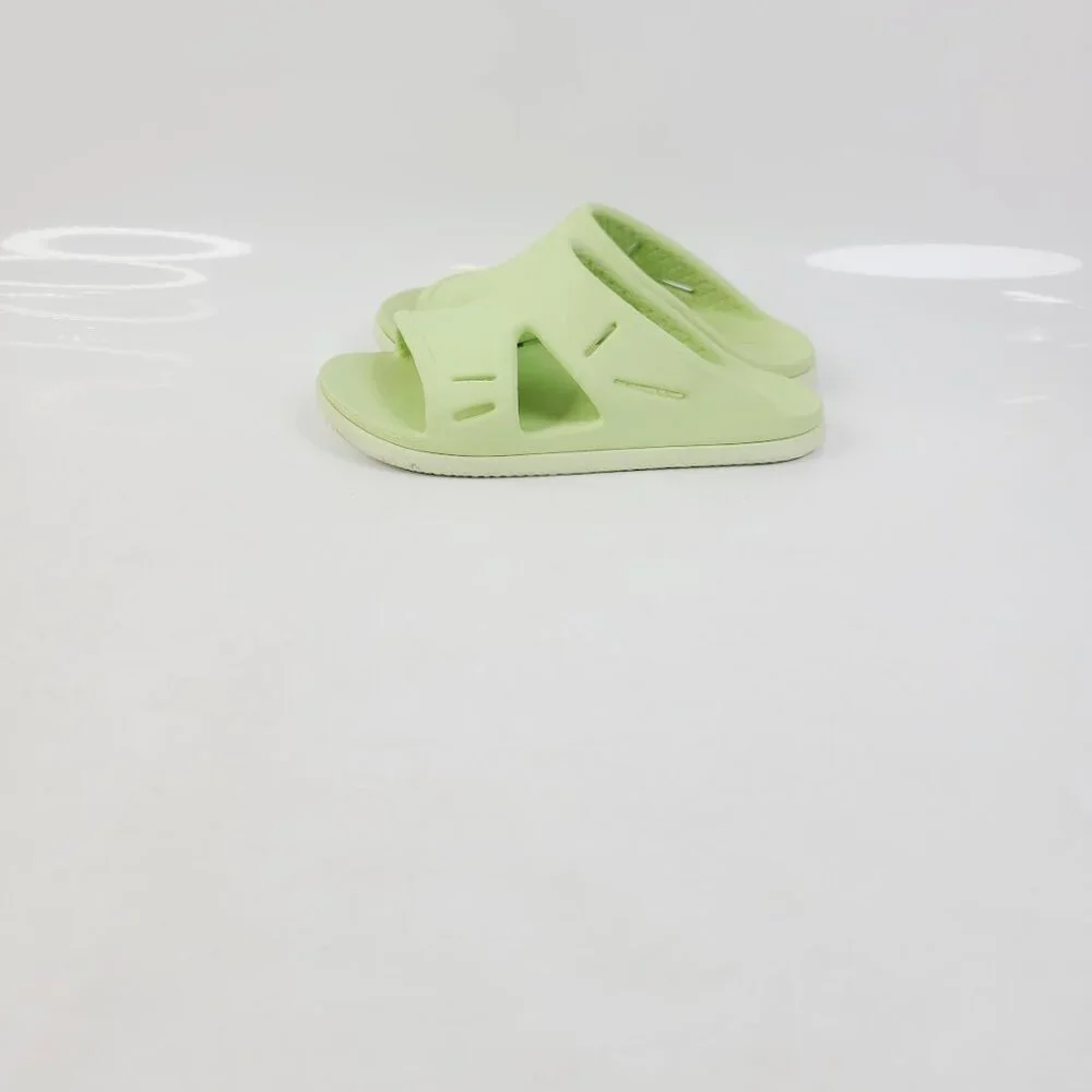 Chaco Girl's Grass Green Wide Strap Rubber Slip-On Casual Slide Sandal‎ Size 13